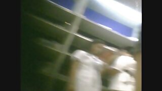 ברונטית נמצאת על כל השלונג שלו