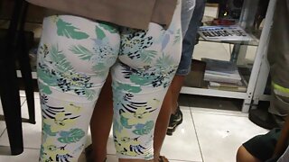 הכוס של אישה דפוקה במצלמה