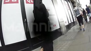 בלונדינית דפוקה וגמרה על הפנים שלה